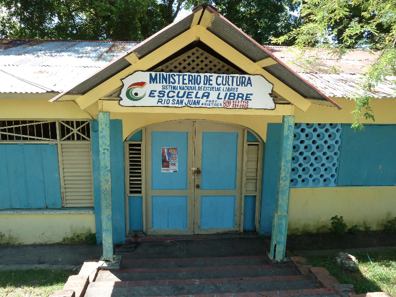 Das Musikschul-Gebäude in Río San Juan