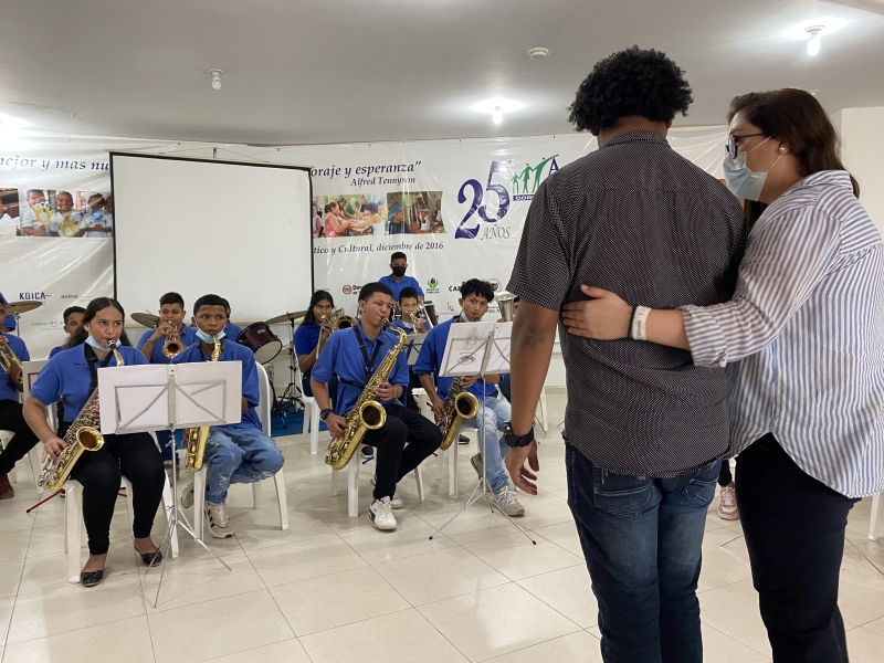 Ana mit Juan Camilo